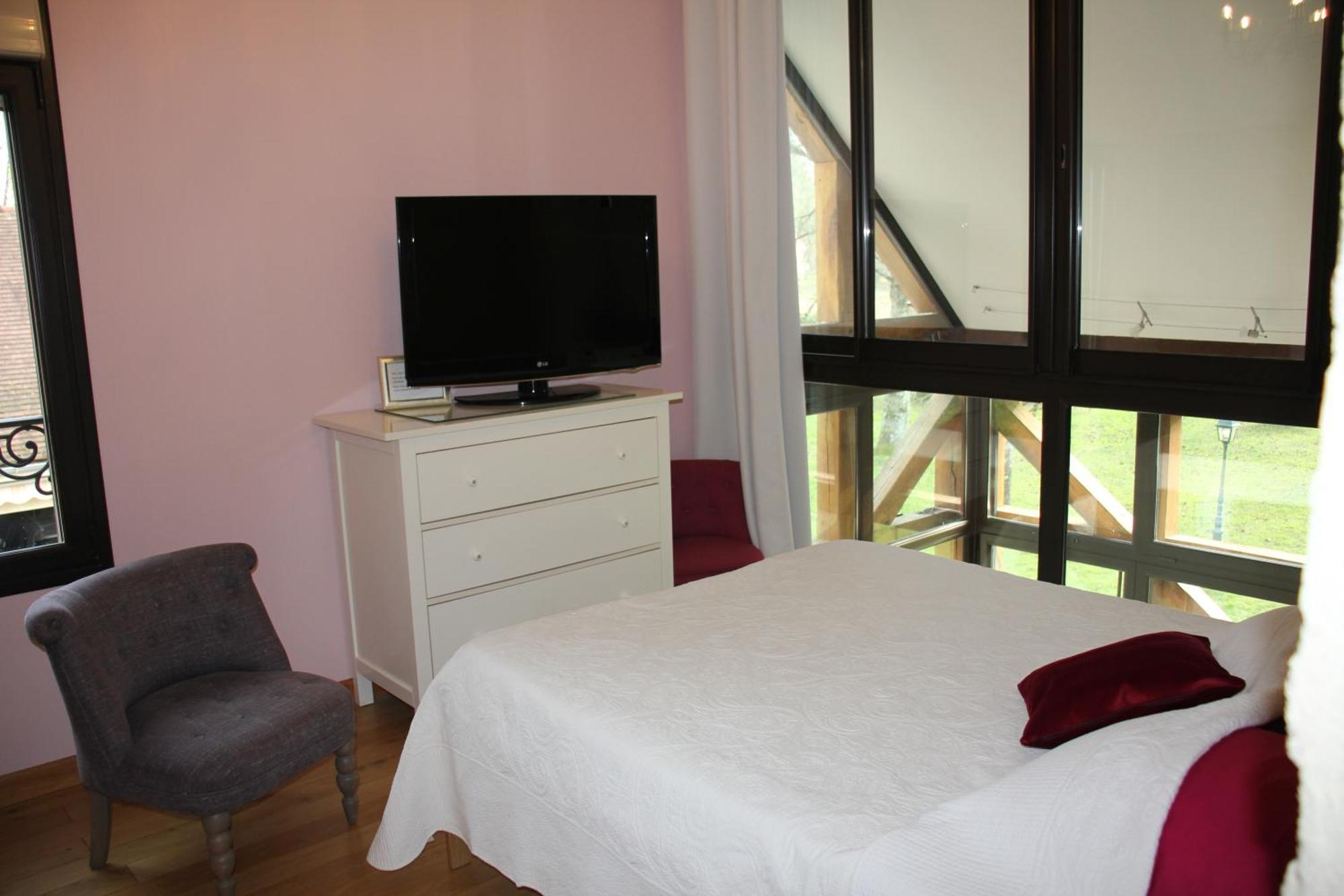 Bed and Breakfast La Croix St Jean Foucheres Экстерьер фото